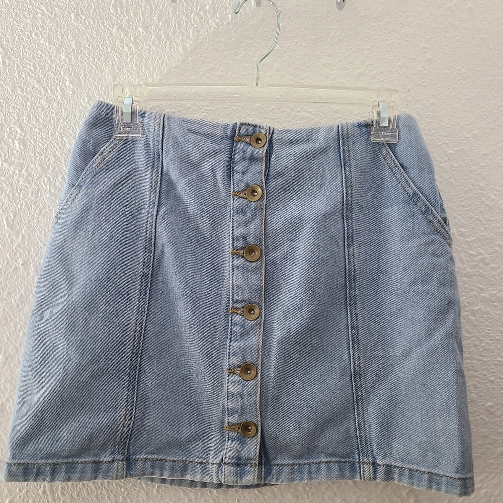 Forever 21 Light Blue Button-Front Denim Mini Skirt